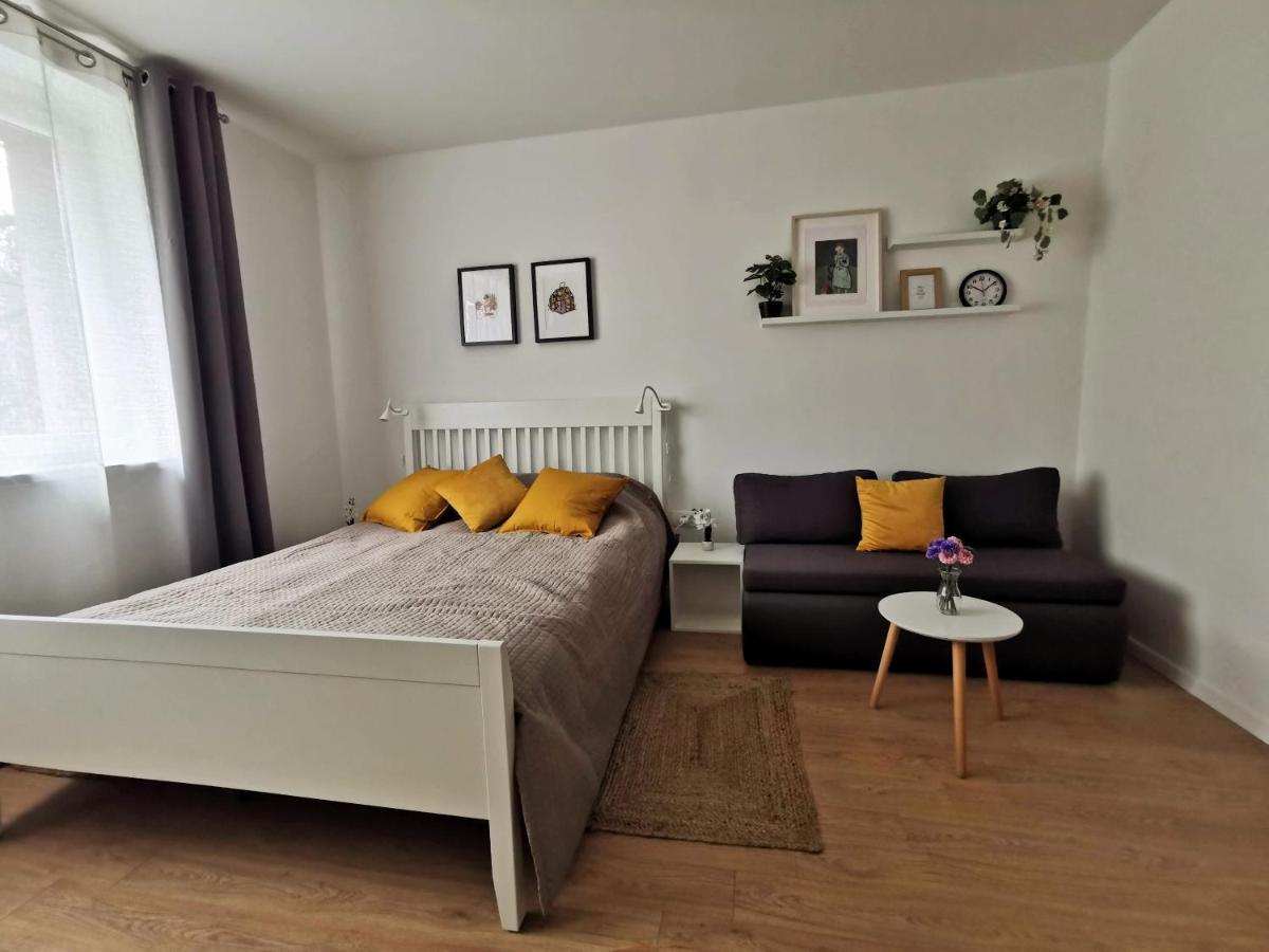 Studio Apartman Mirta I Varaždin Extérieur photo
